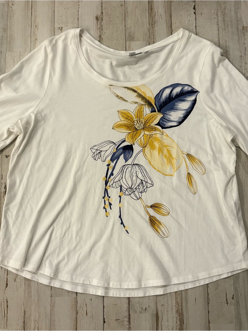 Chico's Top Floral Design Size 2